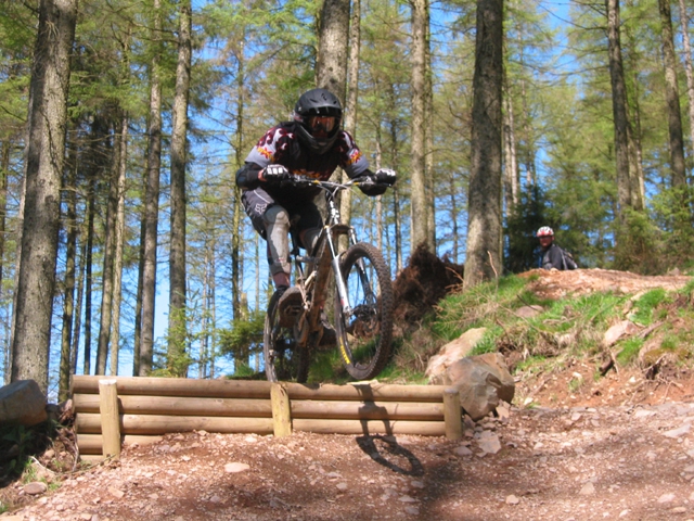 7_stanes_2006_38_20100317_1209639758